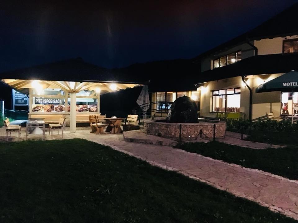 Omladinski Hotel Rostovo بوغوينو المظهر الخارجي الصورة